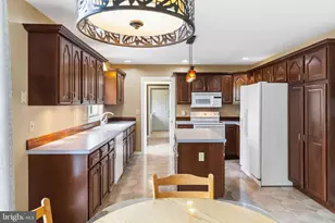1221 Jill Dr, Hummelstown, PA 17036 - Photo 15