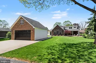 244 Cedar Ave, Hershey, PA 17033 - Photo 33
