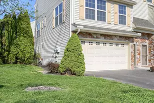 154 Mapleton Blvd, Harrisburg, PA 17112 - Photo 3