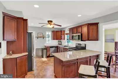 3948 Brisban Street, Harrisburg, PA 17111 - Photo 5