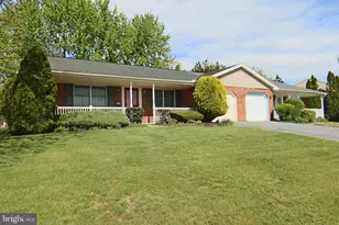 1370 Woodridge Dr, Middletown, PA 17057 - Photo 5