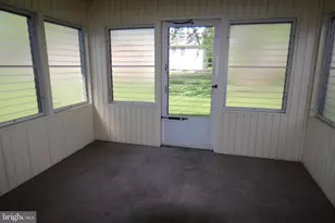 1370 Woodridge Dr, Middletown, PA 17057 - Photo 17