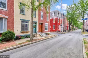 1617 Penn St, Harrisburg, PA 17102 - Photo 3