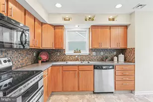 6109 Summit Pointe Dr, Harrisburg, PA 17111 - Photo 15