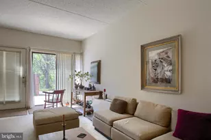 1213 Cherrington Dr, Harrisburg, PA 17110 - Photo 3