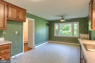 599 Colonial Club Dr, Harrisburg, PA 17112 - Photo 13