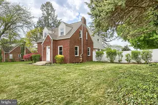 1 Oakmont Rd, Harrisburg, PA 17109 - Photo 3