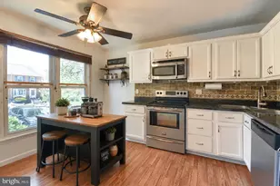 2 Fairfax Village S, Harrisburg, PA 17112 - Photo 5