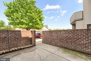1105 Cherrington Dr, Harrisburg, PA 17110 - Photo 5