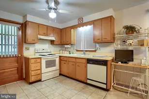 3625 Brookfield Rd, Harrisburg, PA 17109 - Photo 13