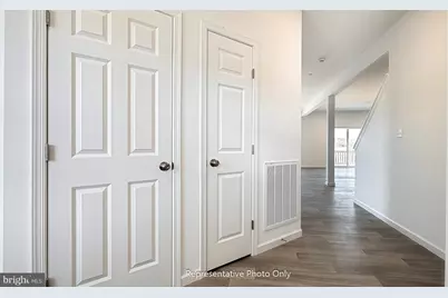 7833 Oak Brook Drive, Harrisburg, PA 17112 - Photo 3