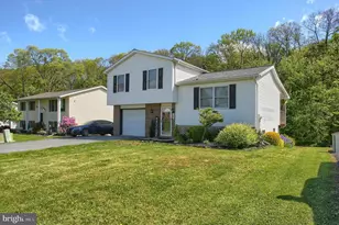 261 Ridgewood Dr, Millersburg, PA 17061 - Photo 3
