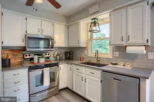 261 Ridgewood Dr, Millersburg, PA 17061 - Photo 9