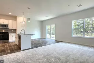 7854 Oakbrook Dr, Harrisburg, PA 17112 - Photo 5