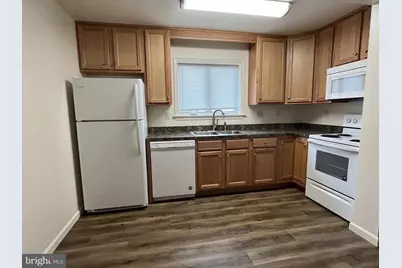 15 E Main Street #APT A, Hummelstown, PA 17036 - Photo 5