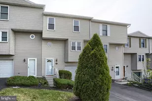 137 Chartwood Dr, Harrisburg, PA 17111 - Photo 1