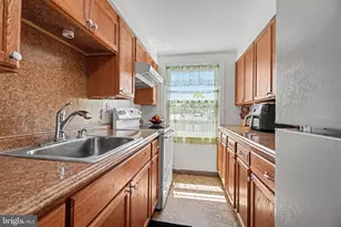 2461 Adrian St, Harrisburg, PA 17104 - Photo 11