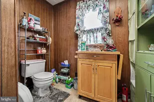 813 Main St, Lykens, PA 17048 - Photo 23