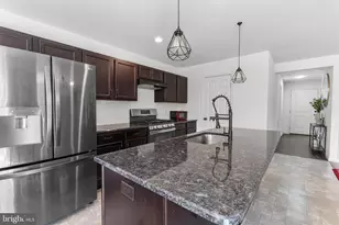 2425 Hawthorne Dr, Harrisburg, PA 17110 - Photo 19