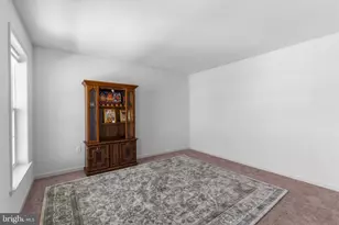 2425 Hawthorne Dr, Harrisburg, PA 17110 - Photo 15