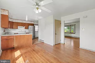 542 W Areba Ave, Hershey, PA 17033 - Photo 7