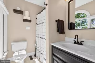1624 Saddle Ln, Harrisburg, PA 17111 - Photo 25