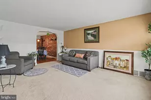 2446 Brookwood St, Harrisburg, PA 17104 - Photo 3