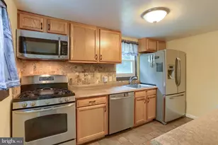 5212 Earl Dr, Harrisburg, PA 17112 - Photo 9