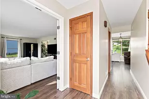 1808 Blacklatch Ln, Middletown, PA 17057 - Photo 11