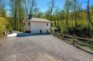 401 Toms Rd, Harrisburg, PA 17112 - Photo 1