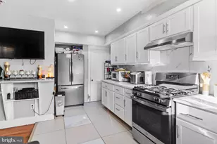 2452 N 4th St, Harrisburg, PA 17110 - Photo 11