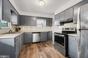 28 N 4th St, Halifax, PA 17032 - Photo 3