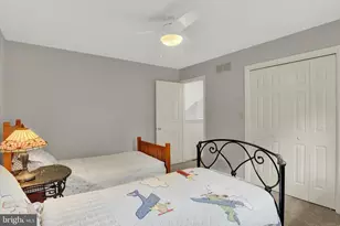 2405 W Bayberry Dr, Harrisburg, PA 17112 - Photo 21