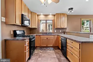 4014 Green St, Harrisburg, PA 17110 - Photo 9