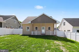 1017 Chambers St, Harrisburg, PA 17113 - Photo 5