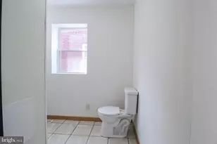 2251 Logan St, Harrisburg, PA 17110 - Photo 15