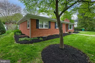 43 Oak Ln, Hershey, PA 17033 - Photo 7