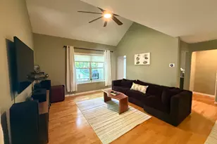 1023 Oak Knoll Dr, Harrisburg, PA 17111 - Photo 5