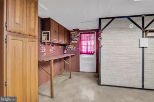 911 S Progress Ave, Harrisburg, PA 17111 - Photo 23