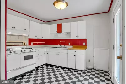 911 S Progress Avenue, Harrisburg, PA 17111 - Photo 11