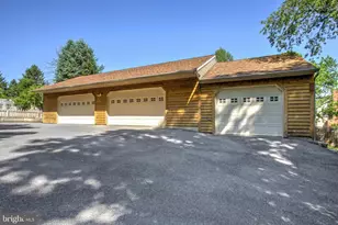 1175 S Meadow Ln, Palmyra, PA 17078 - Photo 3