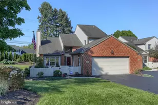 4 Cambridge Dr, Hershey, PA 17033 - Photo 1