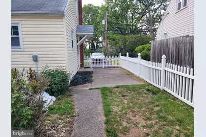 8111 Chambers Hill Road, Harrisburg, PA 17111 - Photo 3