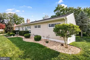 2404 Jericho Dr, Harrisburg, PA 17110 - Photo 7