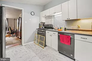 1329 Bartine St, Harrisburg, PA 17102 - Photo 7