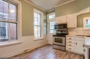 1709 Penn St, Harrisburg, PA 17102 - Photo 9