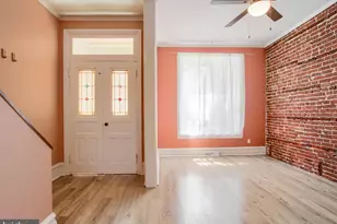 1709 Penn St, Harrisburg, PA 17102 - Photo 7