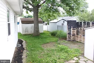 2021 Brentwood Dr, Middletown, PA 17057 - Photo 13