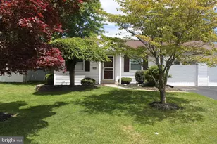2021 Brentwood Dr, Middletown, PA 17057 - Photo 3