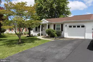 2021 Brentwood Dr, Middletown, PA 17057 - Photo 5